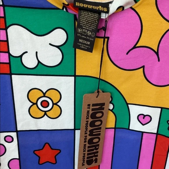 NWT Nooworks Mock Neck Tee-Wormiverse - Picture 5 of 5